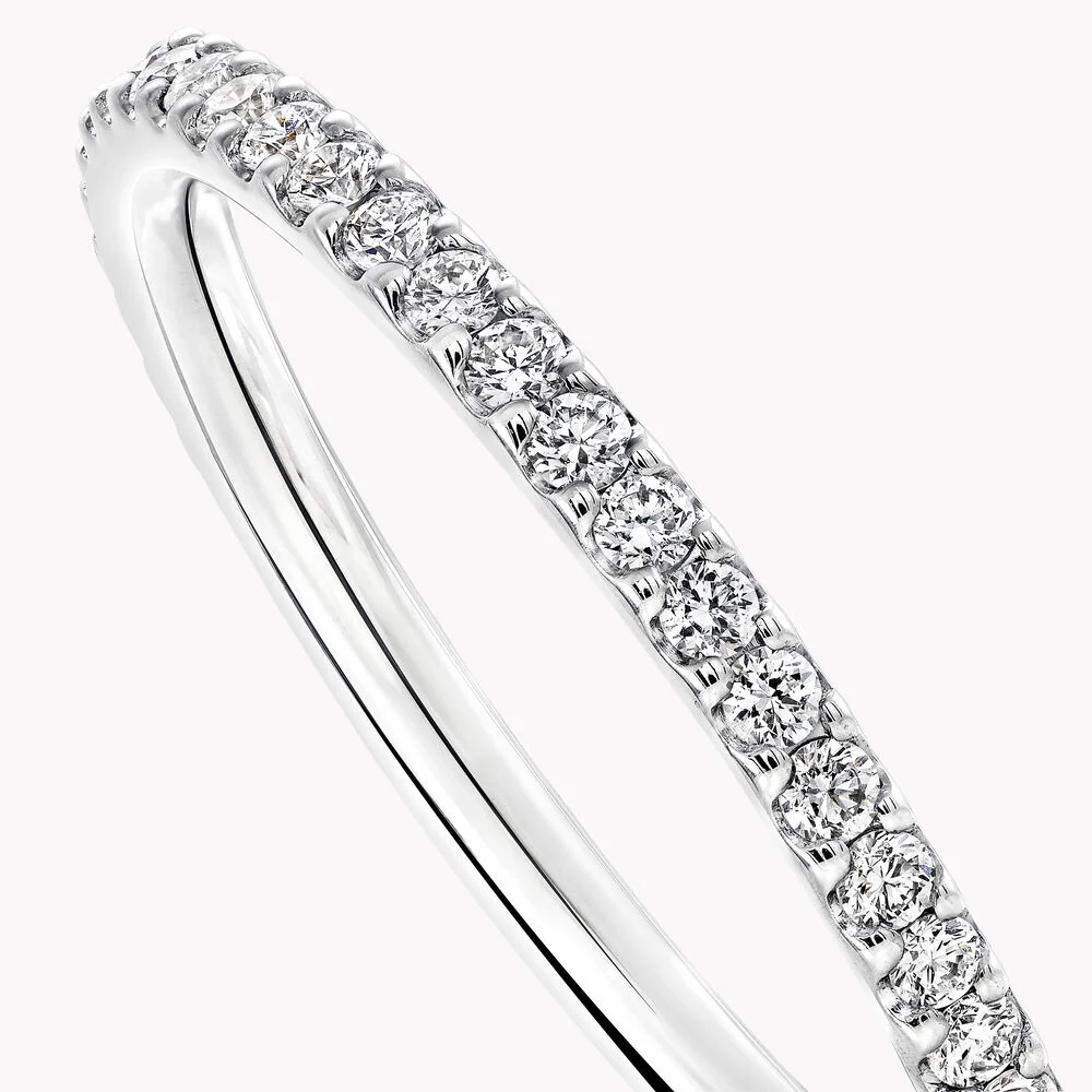 Castle Set Round Diamond Wedding Band